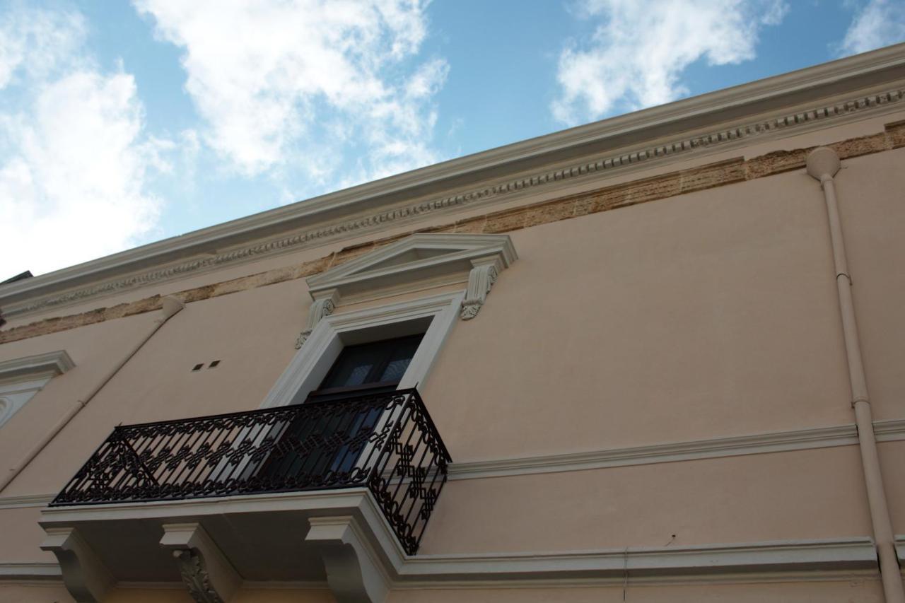 A Casa Ventotto Acomodação com café da manhã Mesagne Exterior foto